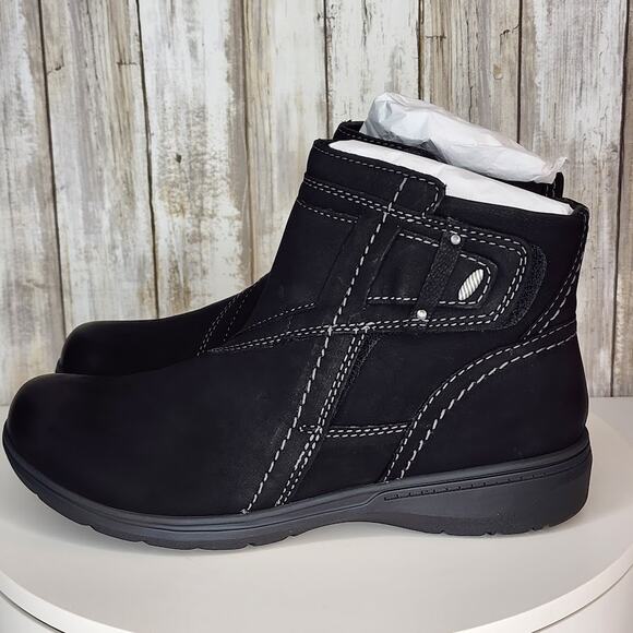 Clarks Women's Carleigh Style Black Nubuck Ankle Boots - Size 8 M - Picture 6 of 11